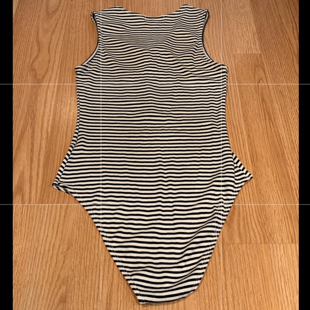 Bodysuit ๐ค๐ค - Picture 3 of 3